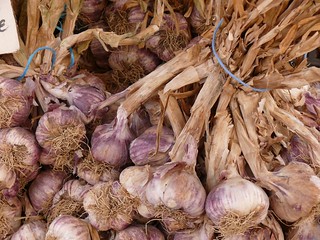 Discover the Health Benefits and Delicious Flavor of Roasted Garlic