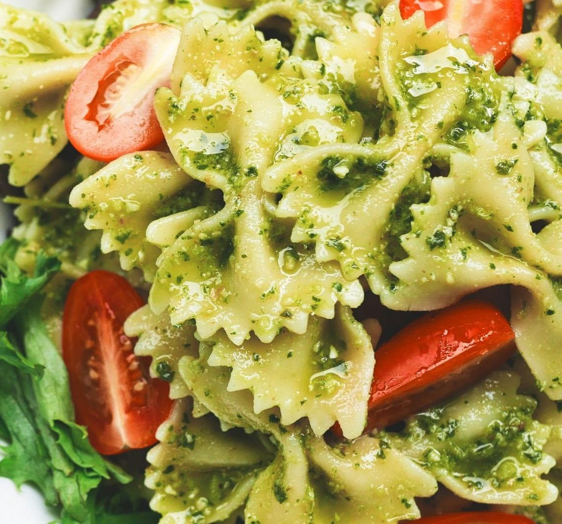 Get Your Greens with Spinach Pesto Pasta: A Healthy and Delicious Meal