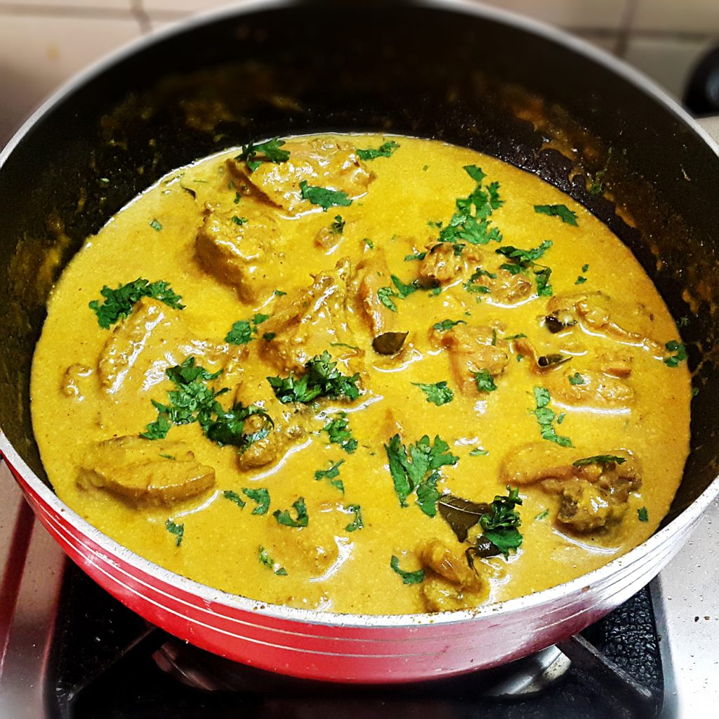 15 Creamy and Flavorful Curry Recipes with Coconut Milk to Try Today!