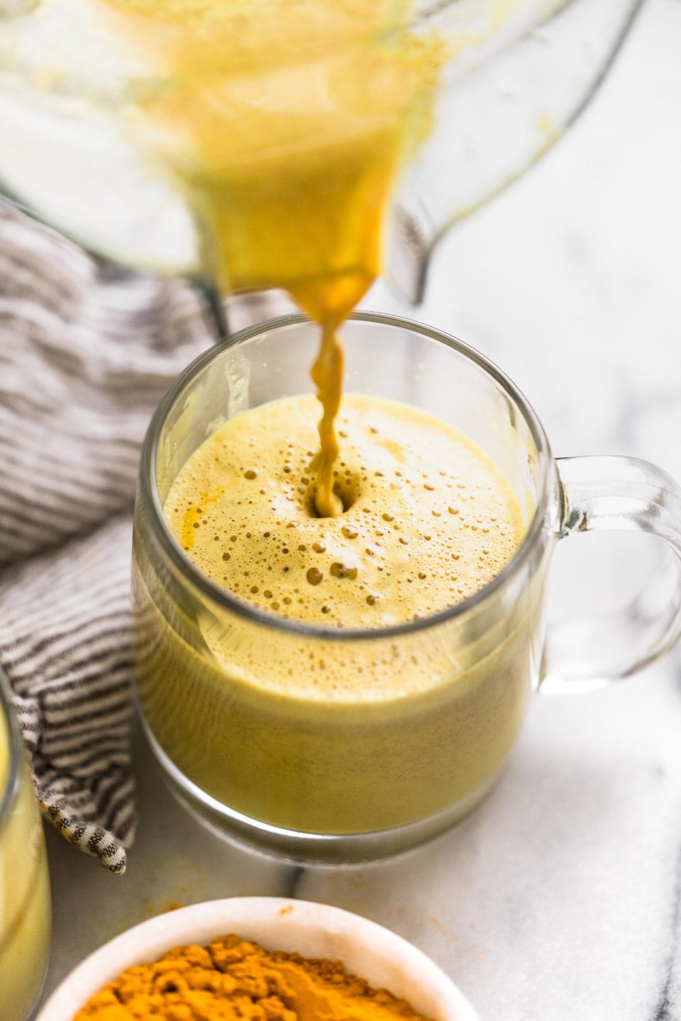 Discover the Delicious and Nutritious Turmeric Latte: A Golden Milk with Health Benefits