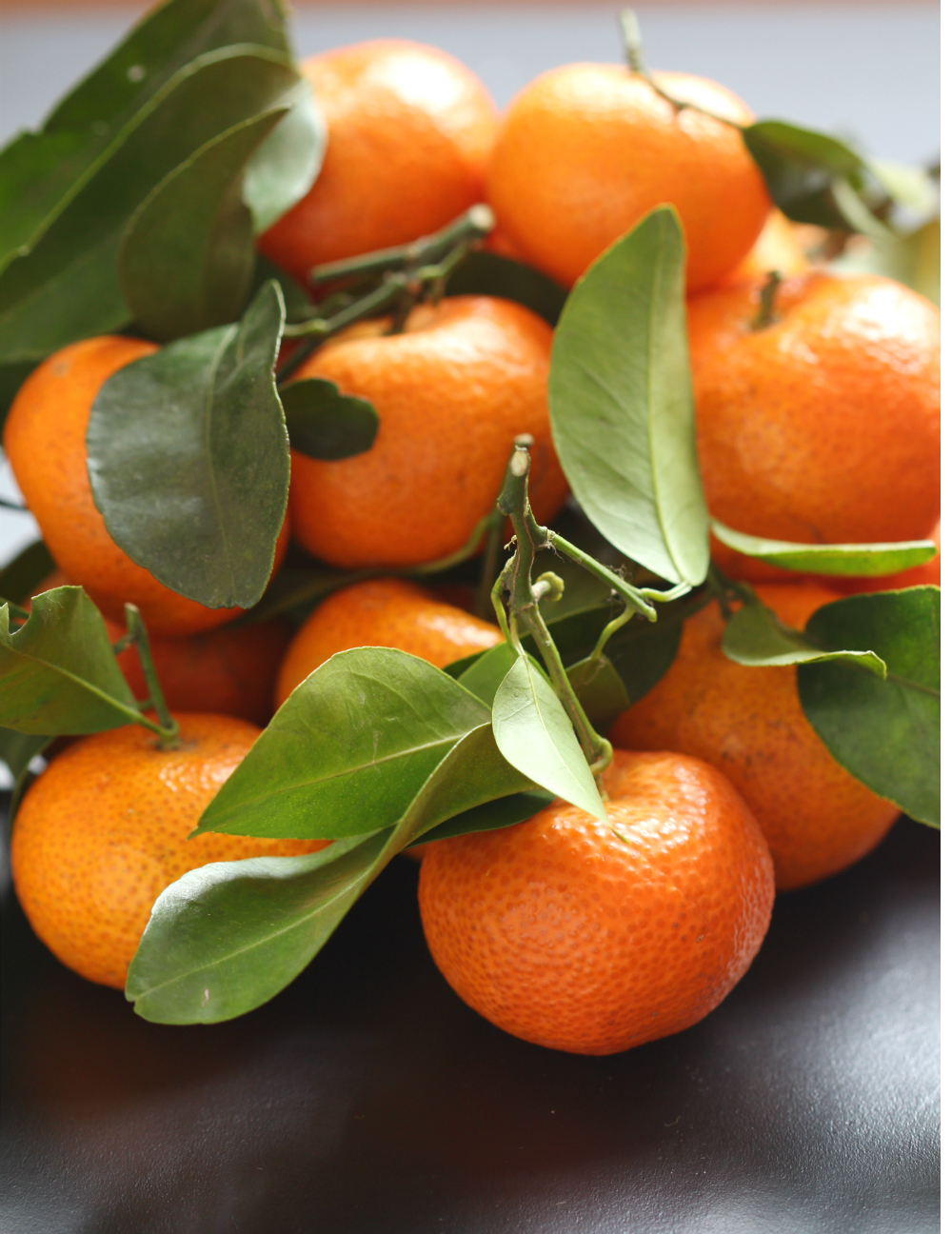 “Get Your Daily Dose of Vitamins and Antioxidants with Delicious Mandarin Oranges!”