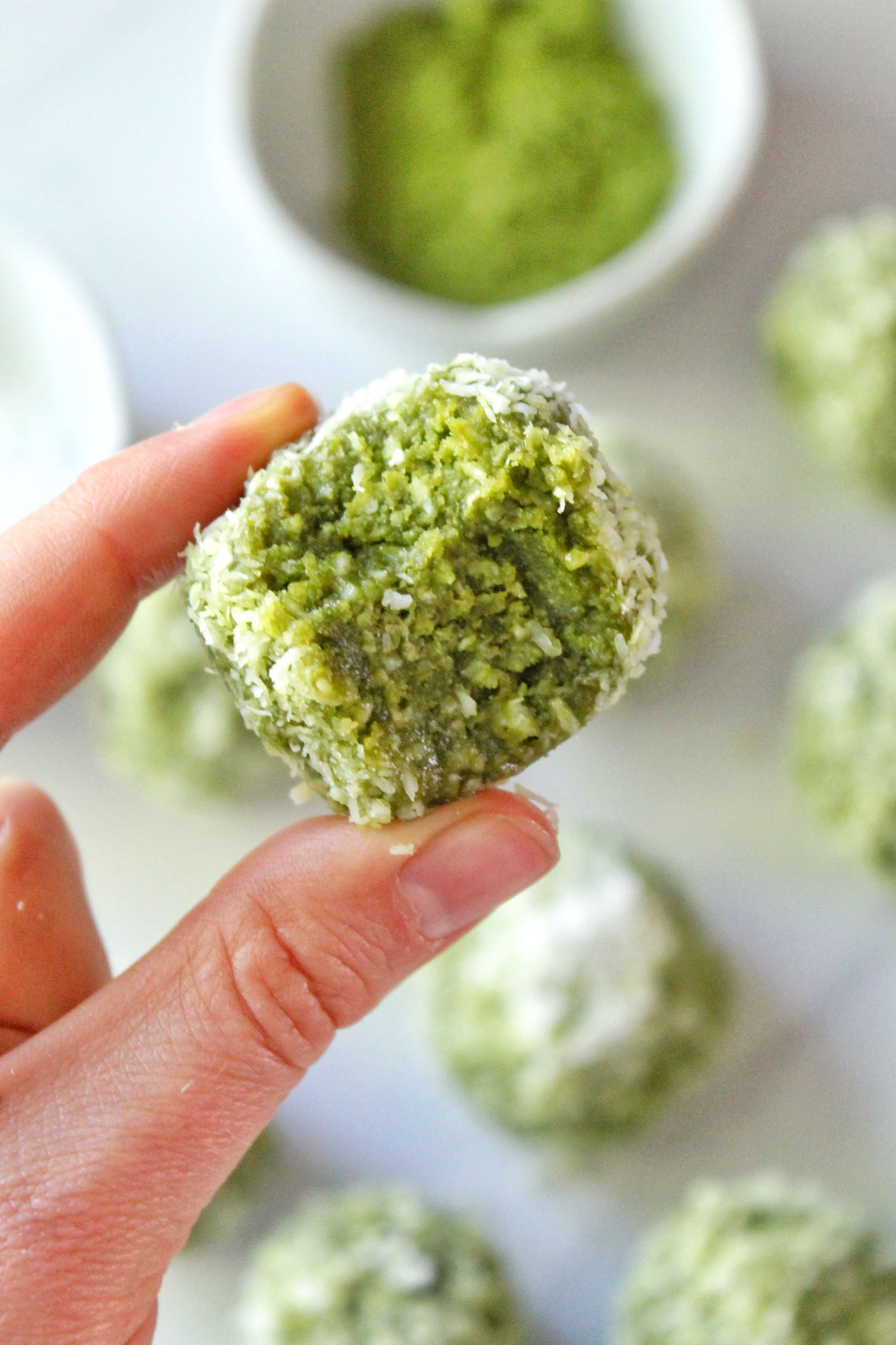Boost Your Energy with Delicious Matcha Energy Balls!