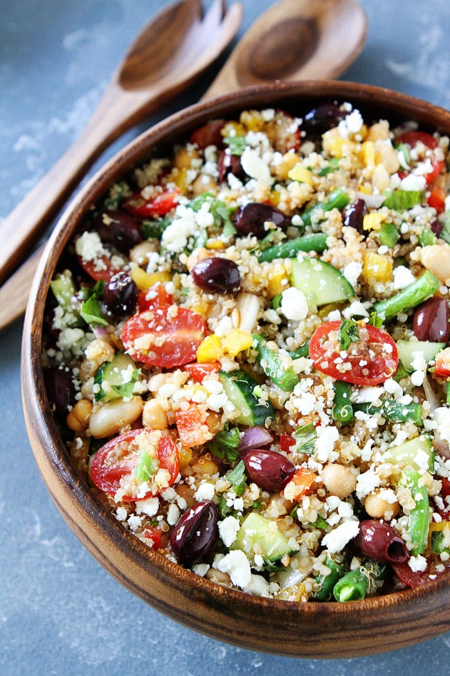 Try this Nutritious and Flavorful Mediterranean Quinoa Salad Today!