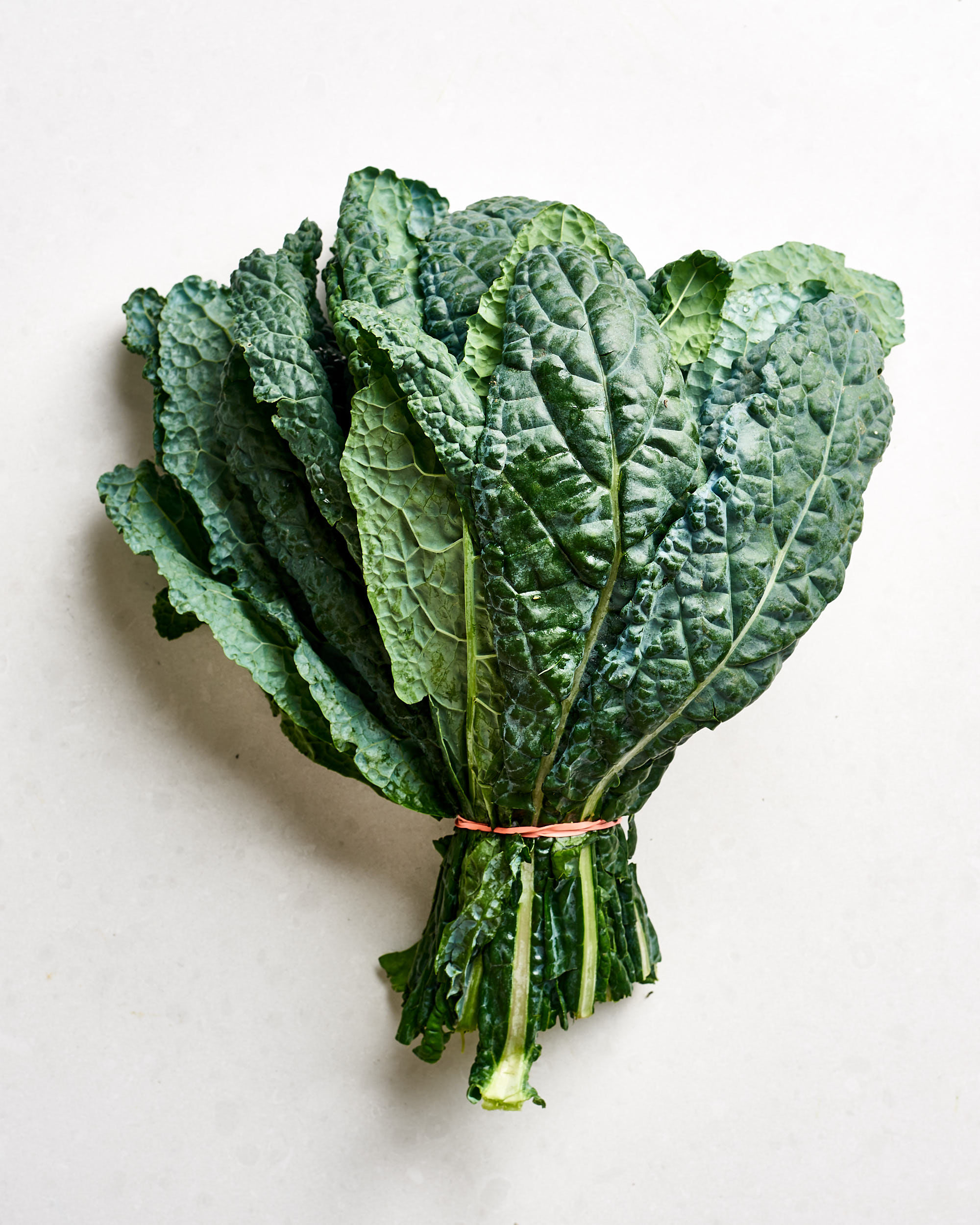 Uncovering the Health Benefits and Delicious Ways to Enjoy Tuscan Kale