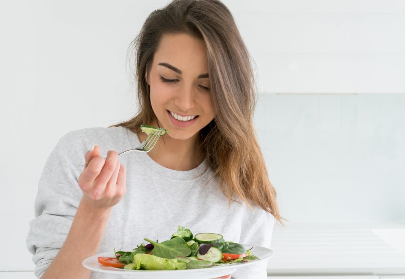 “Flex Your Dining Out Muscles: Tips for Healthy Eating as a Flexitarian”