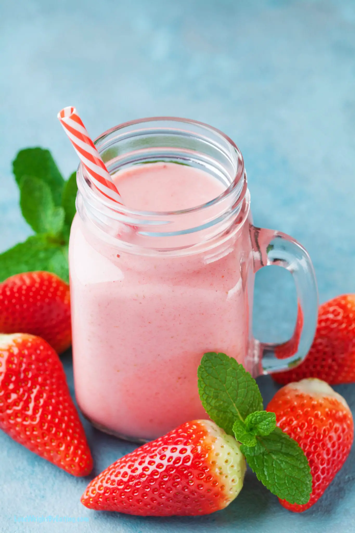 Sip on Health: Start Your Day with Delicious Strawberry Smoothies