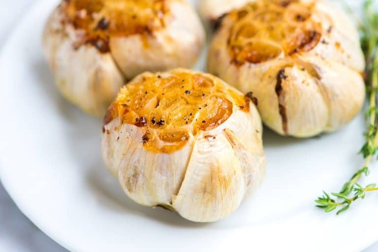 6 Delicious Roasted Garlic Recipes for a Healthy and Flavorful Meal