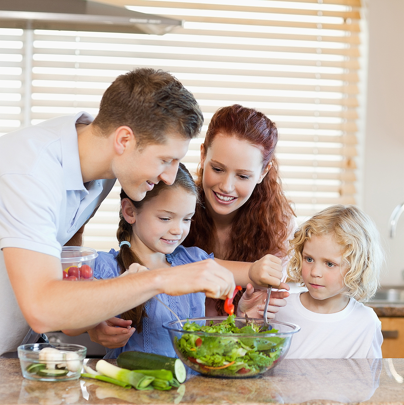 “Promote Healthy Habits: Teach Your Kids Mindful Eating for a Happier Life”