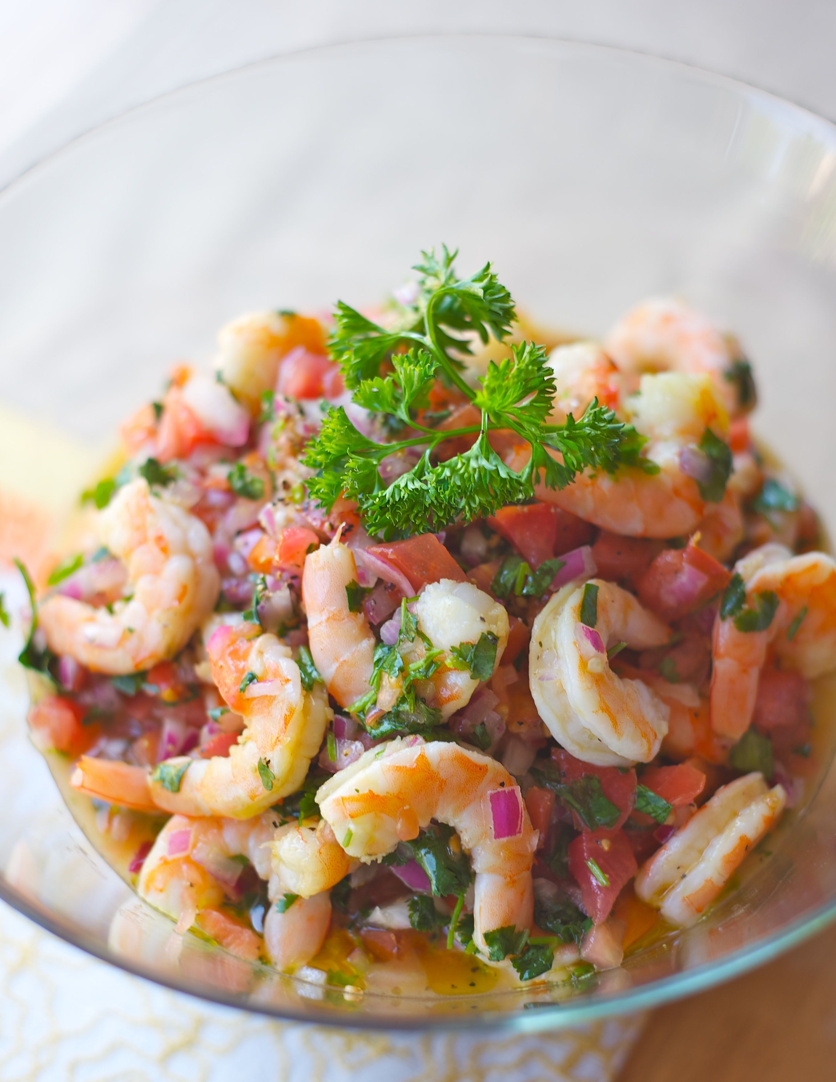 “Refreshing Twist: Cantaloupe and Shrimp Ceviche – A Burst of Sweetness in Every Bite!”