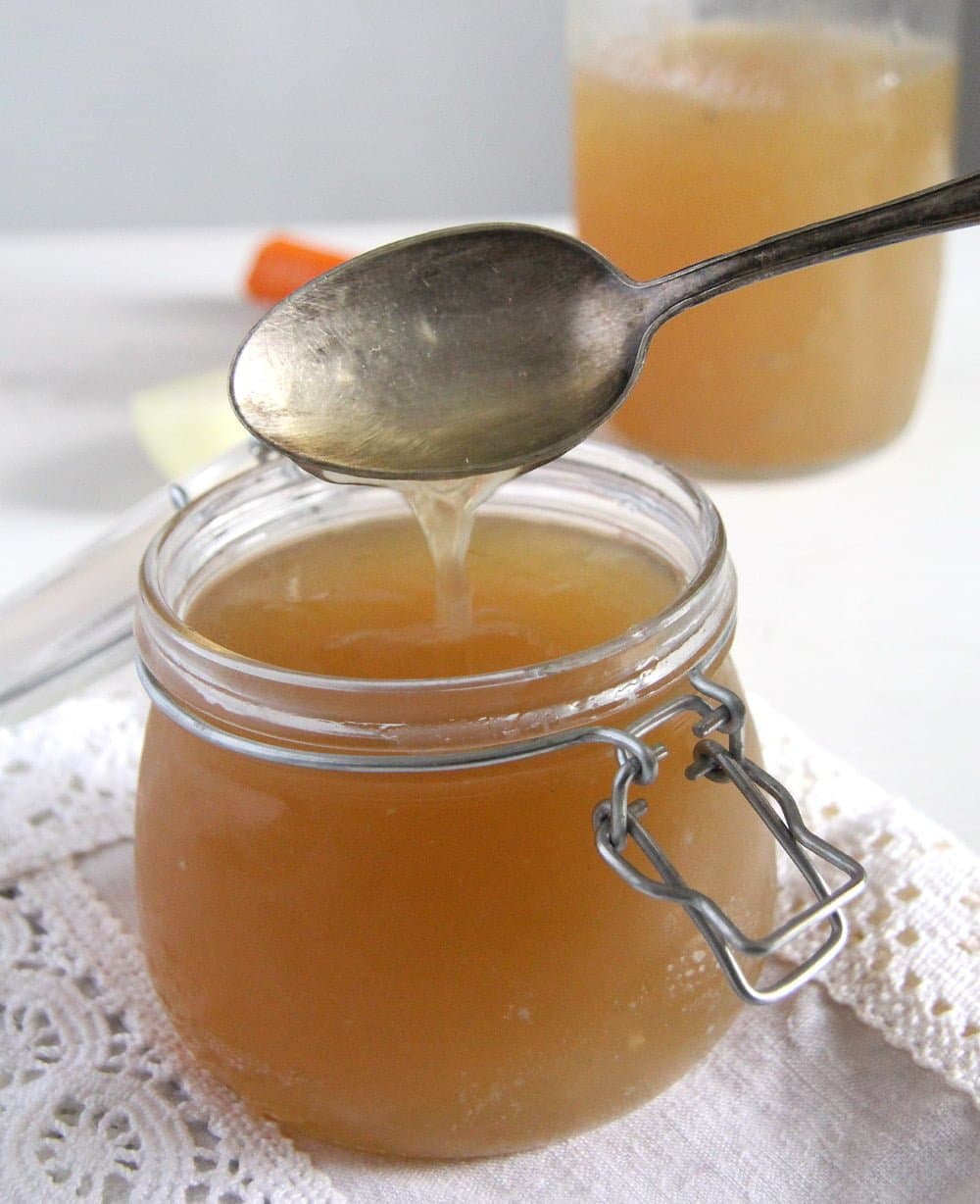 “Bone Broth: The Paleo Powerhouse for Gut Health, Joint Support, and Overall Well-being”