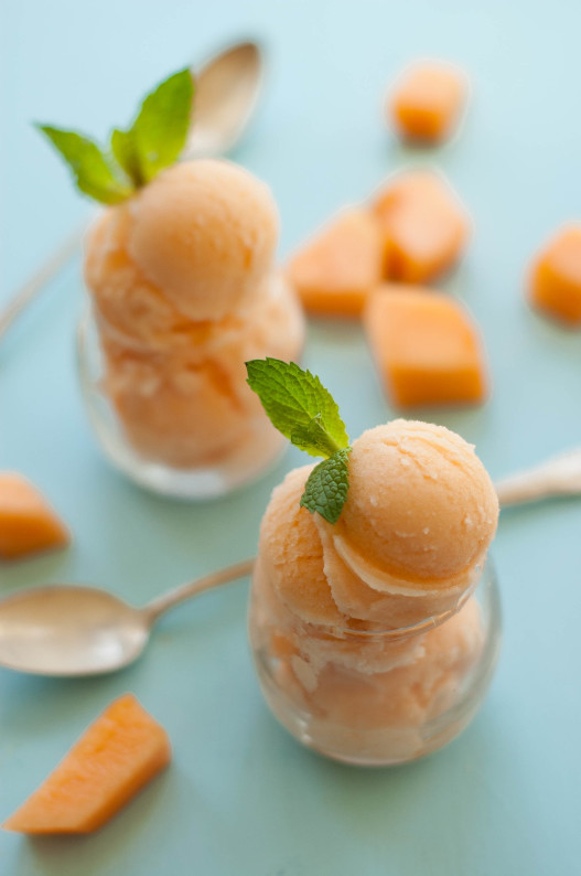 “Stay Cool and Healthy with Homemade Cantaloupe Sorbet!”