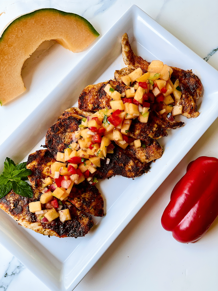 Grilled Chicken with Cantaloupe Salsa: A Refreshing and Healthy Delight