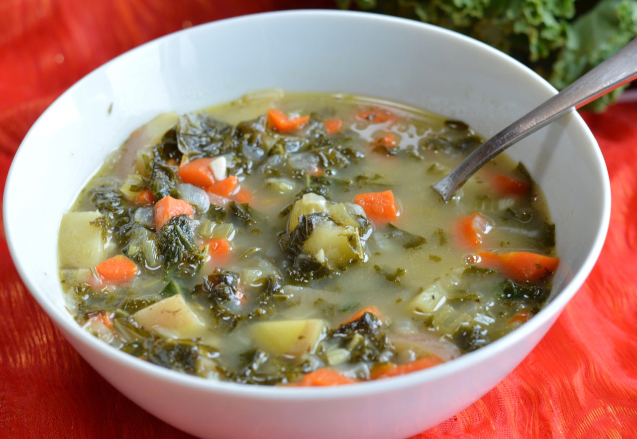 “Kale Soup Recipes: Nourish Your Body with Delicious and Nutritious Goodness!”