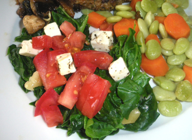 “Spinach: The Versatile Leafy Green That Elevates Mediterranean Cuisine”