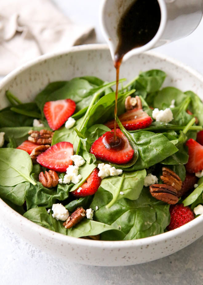 “Delicious and Nutritious: Chef Sarah’s Spring Salad Ideas to Keep You Healthy!”