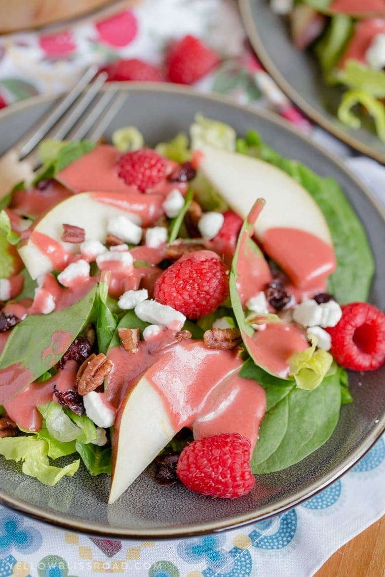 Raspberry Salads: A Burst of Flavor and Nutrition
