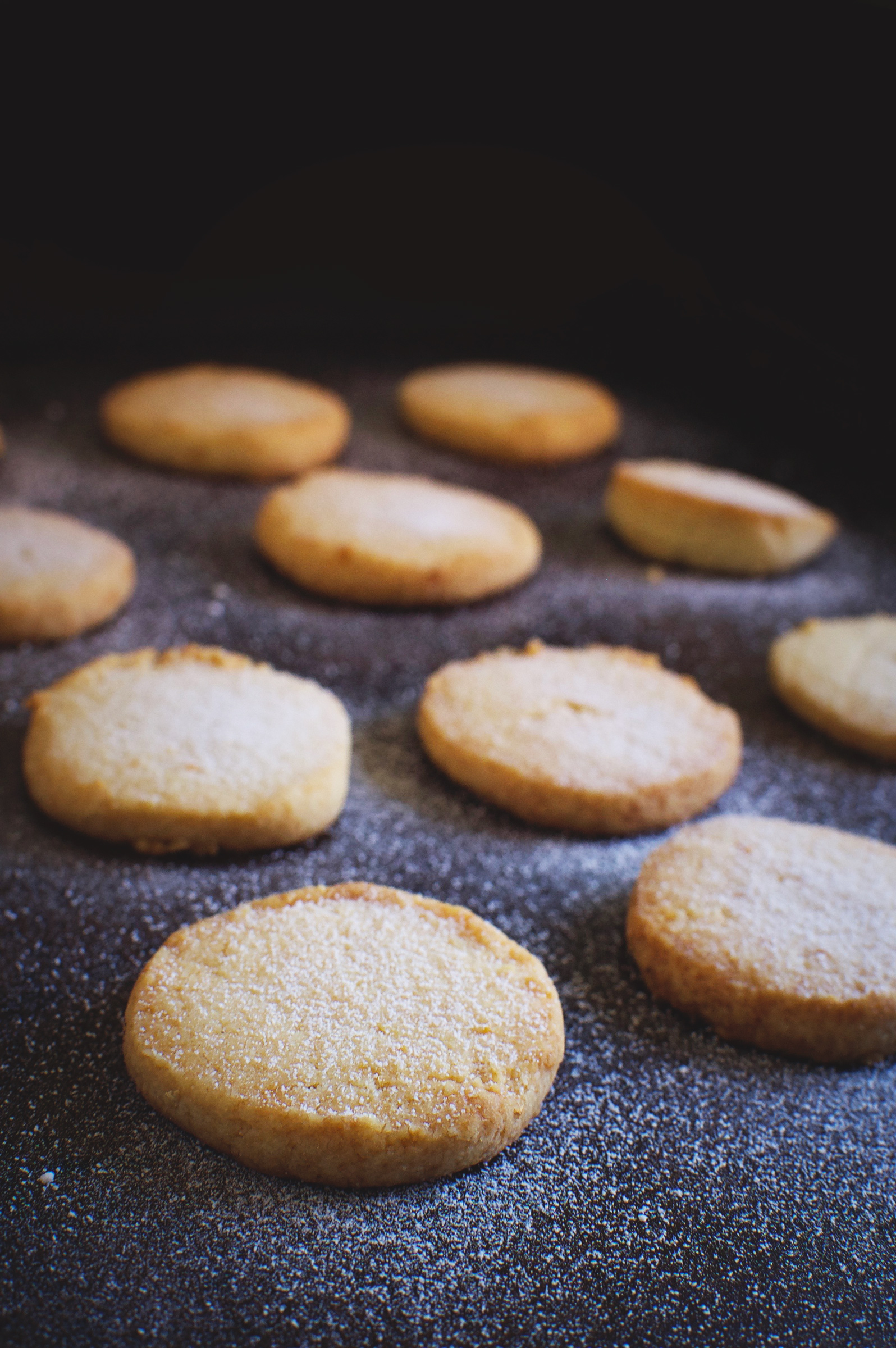 Indulge in Delicious and Nutritious Low-Sugar Cookies for Guilt-Free Treats!