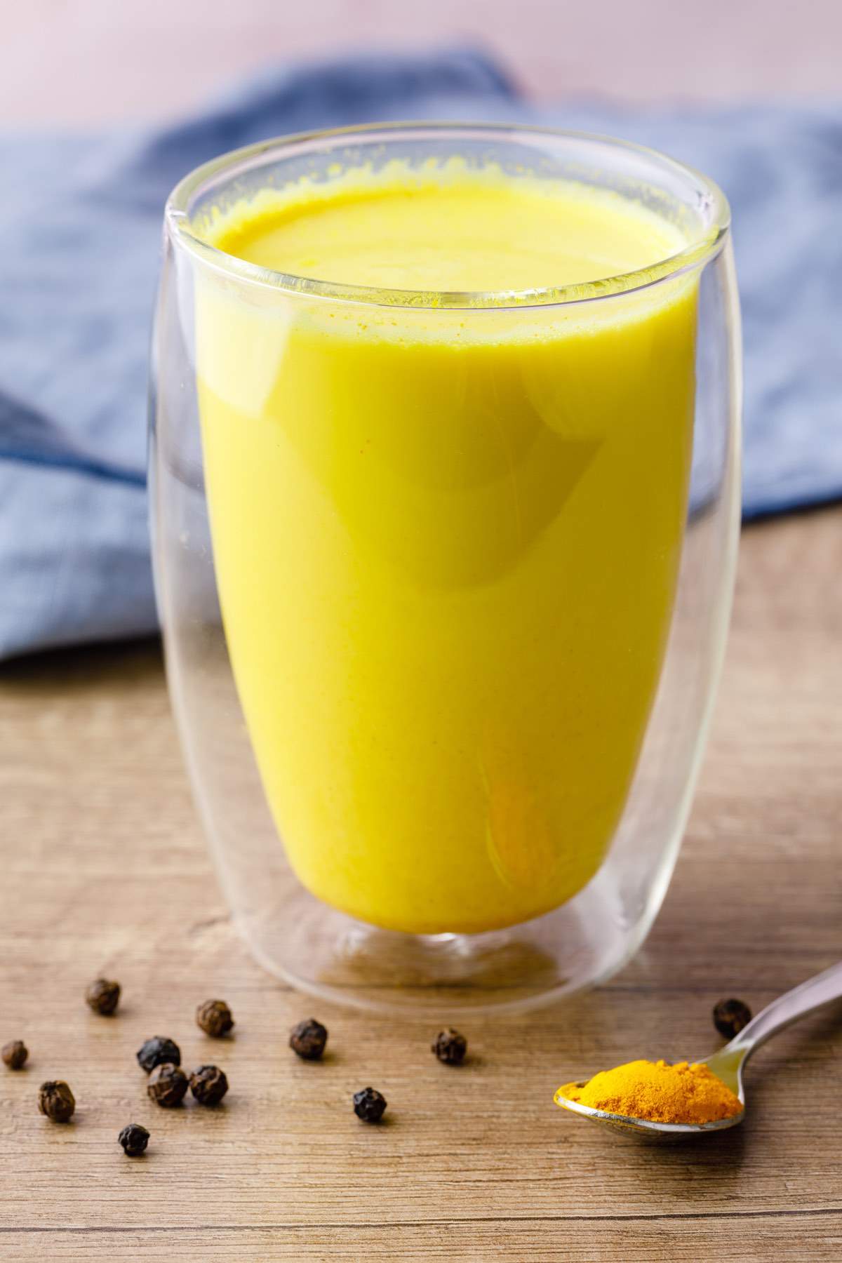 “Turmeric Golden Milk: The Ultimate Drink for Health and Wellness”