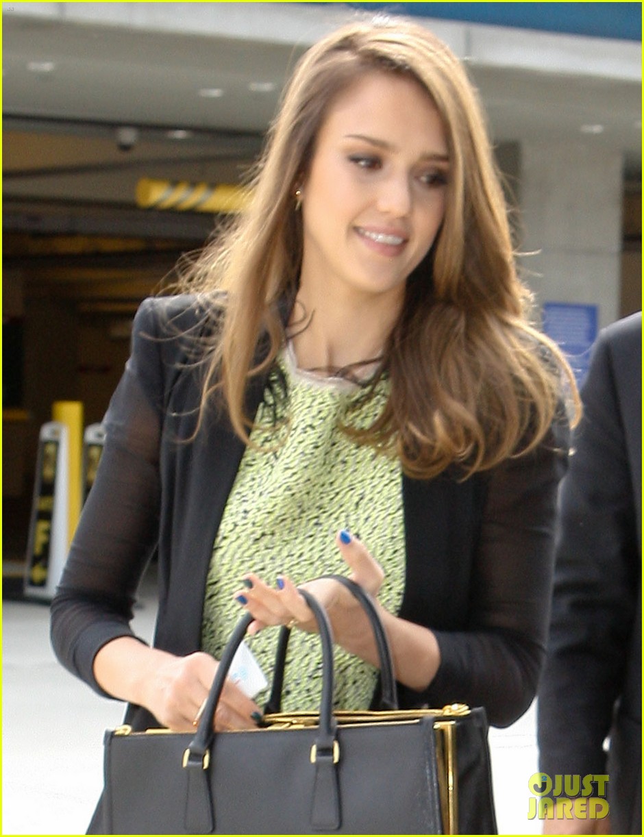 Jessica Alba’s Organizational Secrets for a Healthy Lifestyle