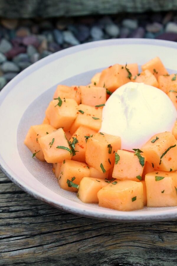 “Cantaloupe Salad Ideas: Fresh, Flavorful, and Healthy!”