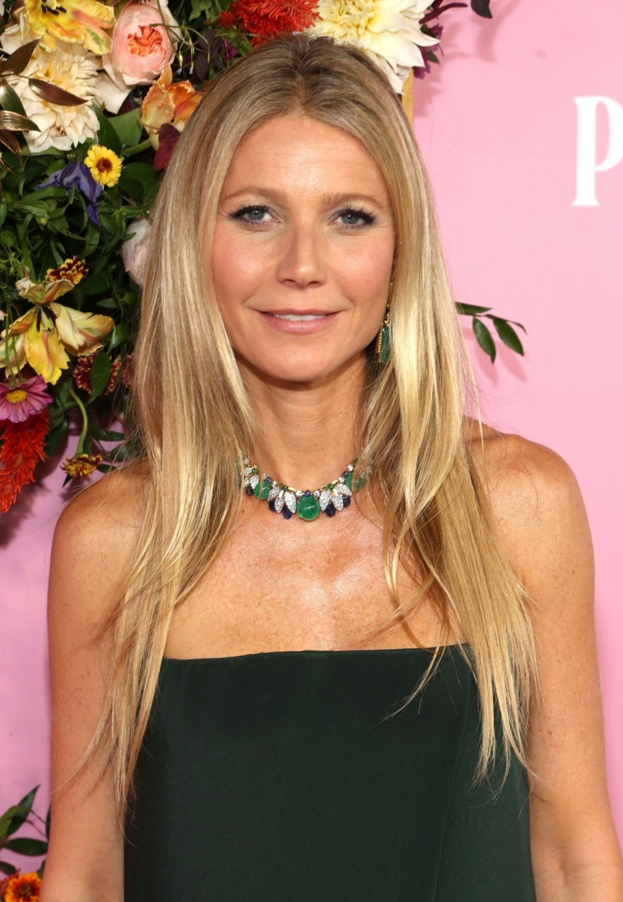 Gwyneth Paltrow: Unveiling the Wellness Journey of a Lifestyle Icon