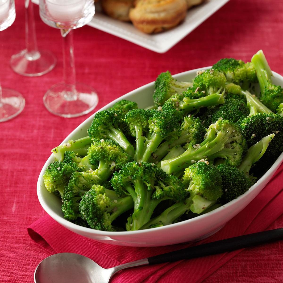 “28 Delicious Broccoli Recipes: From Sprouts to Ice Cream, Discover the Versatility of this Nutritious Veggie!”