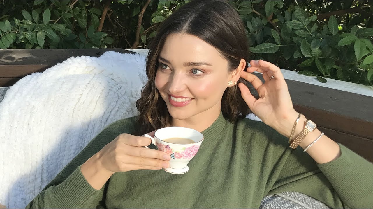 Miranda Kerr: The Epitome of Healthy Living