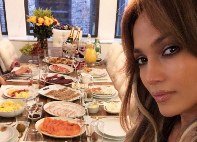 Jennifer Lopez: A Healthy Eating Icon