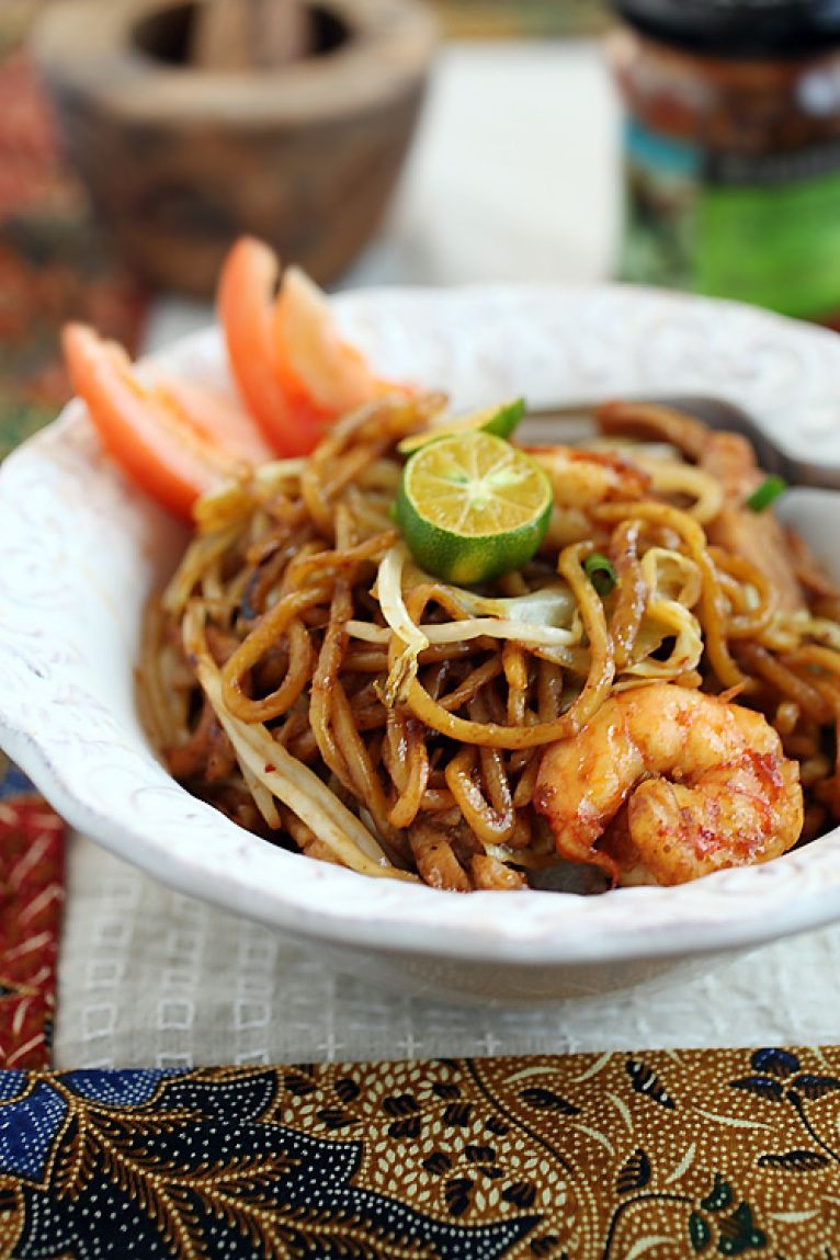 Discover the Delicious and Nutritious Wonders of Mie: A Traditional Japanese Noodle Dish