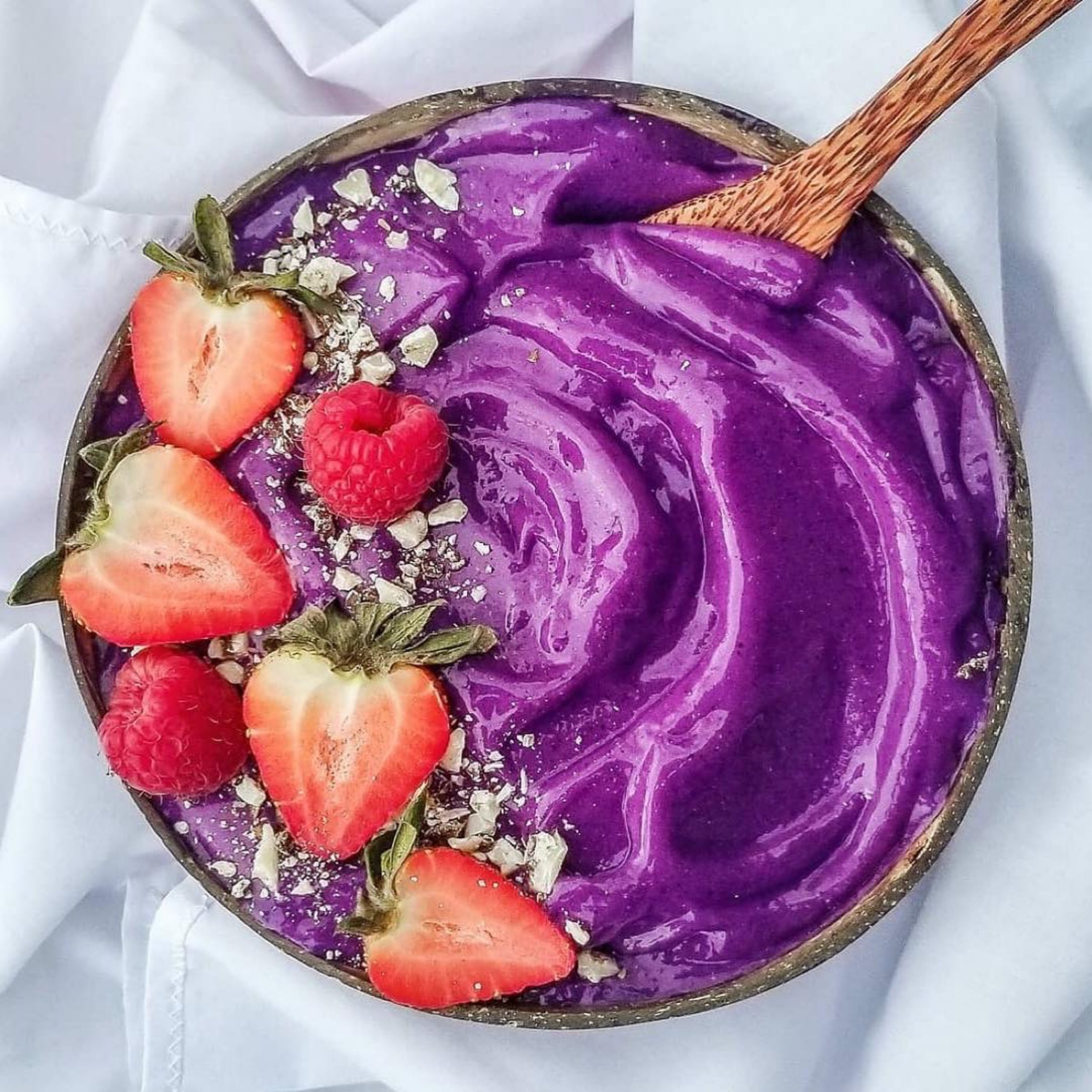 Start Your Day with Delicious and Nutritious Smoothie Bowls