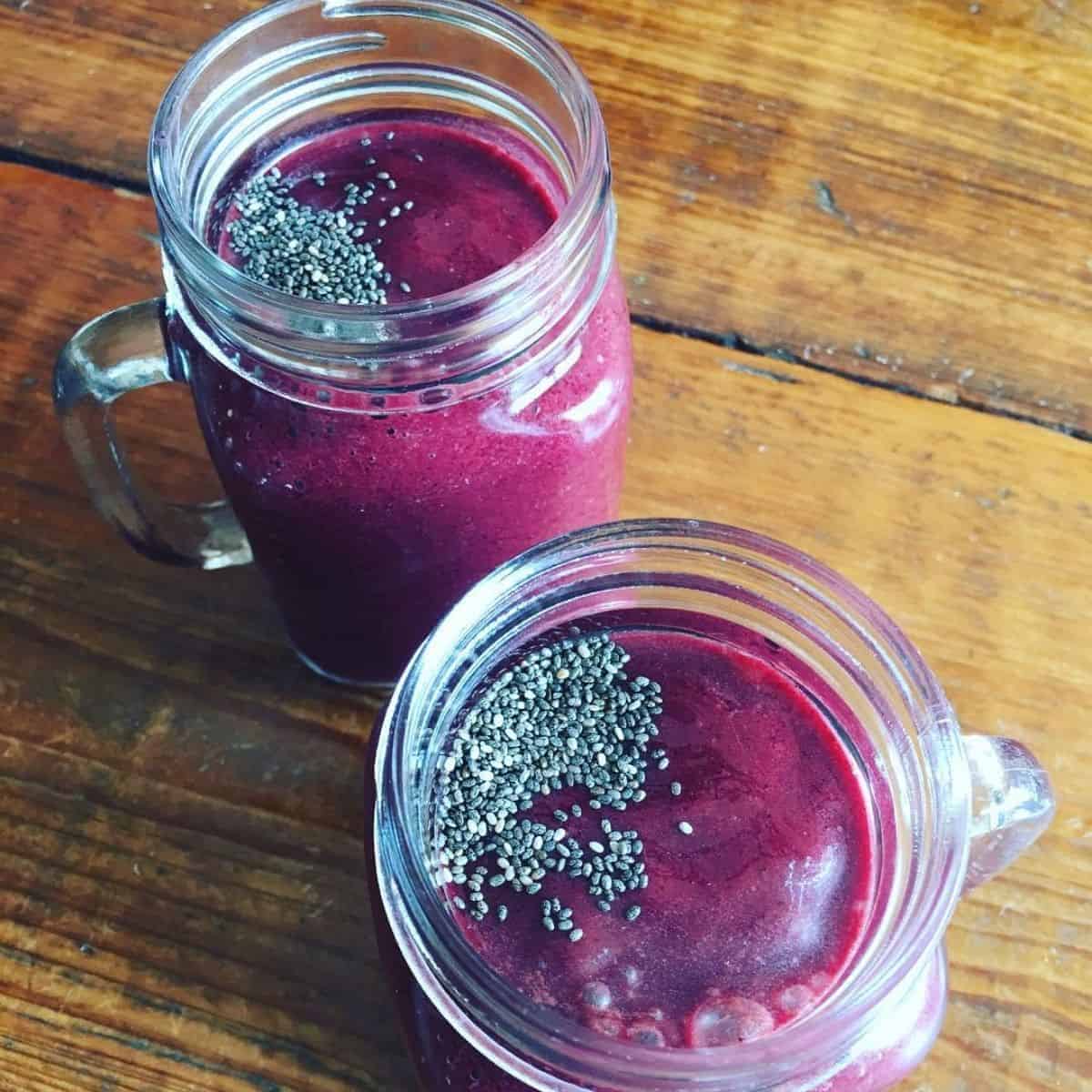 "Acai Berry Smoothie Recipes: Sip Your Way to Delicious and Nutritious Bliss!"