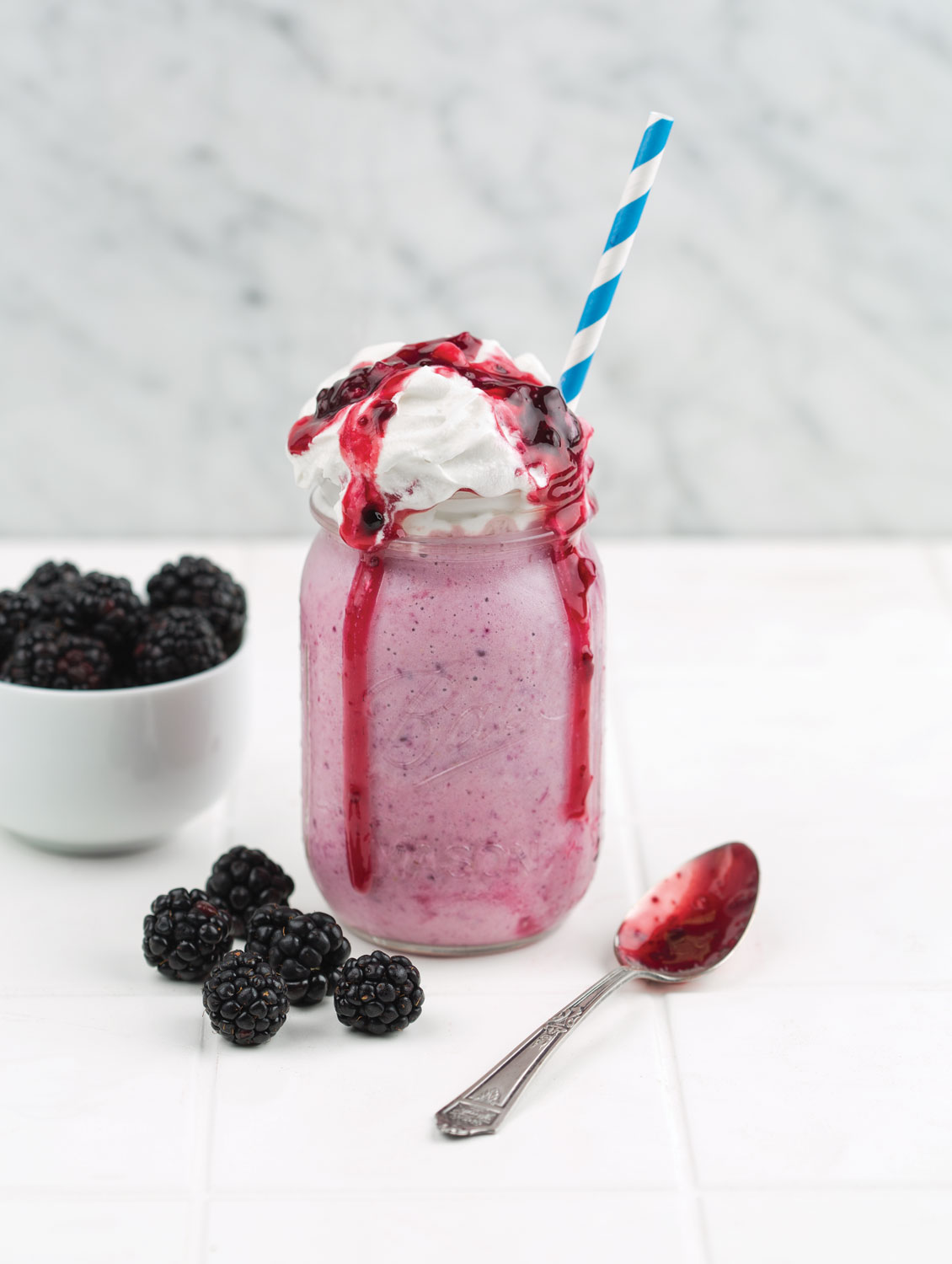 Indulge in a Refreshing and Nutritious Blackberry Almond Milkshake