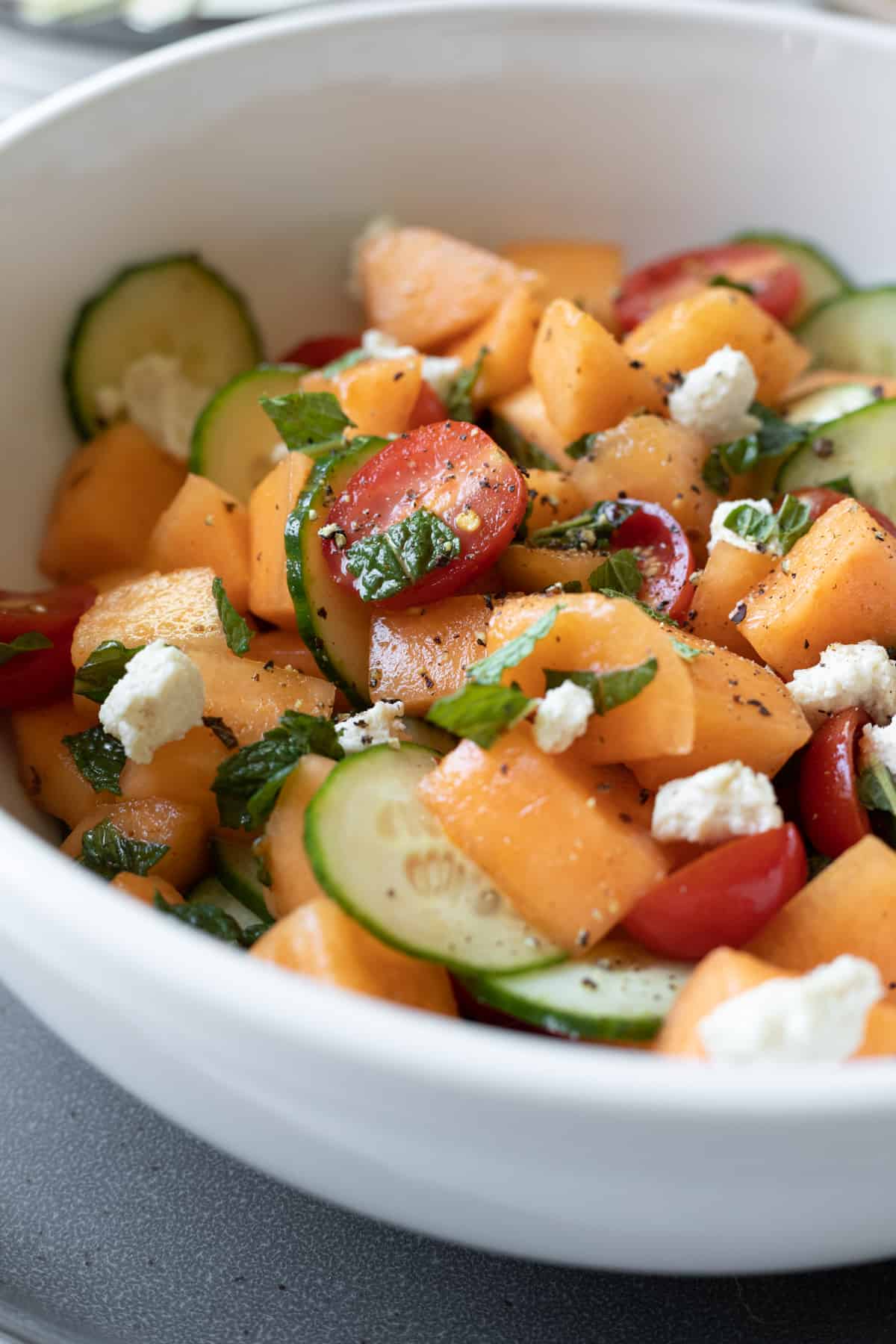 “Unleash the Flavor and Health Benefits of Cantaloupe and Feta Salad!”