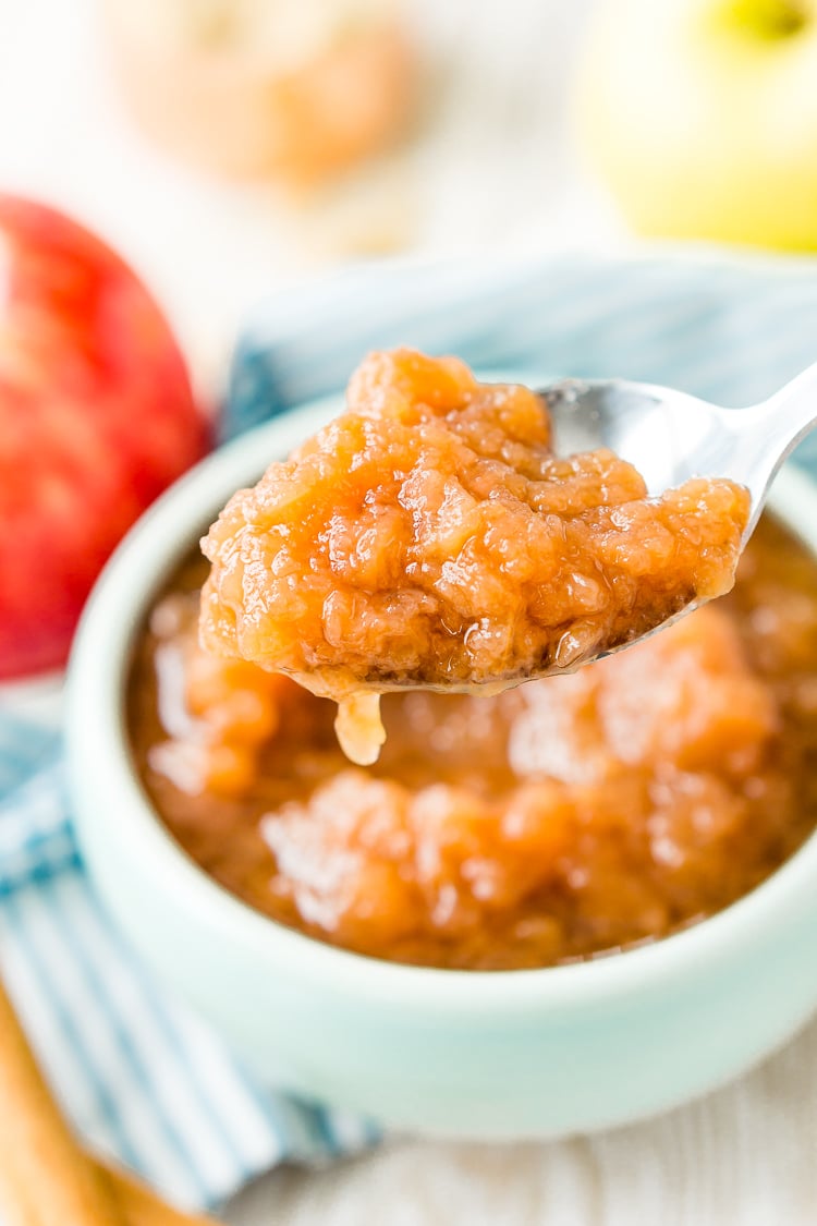 “Deliciously Healthy: 5 Homemade Applesauce Recipes to Satisfy Your Cravings!”