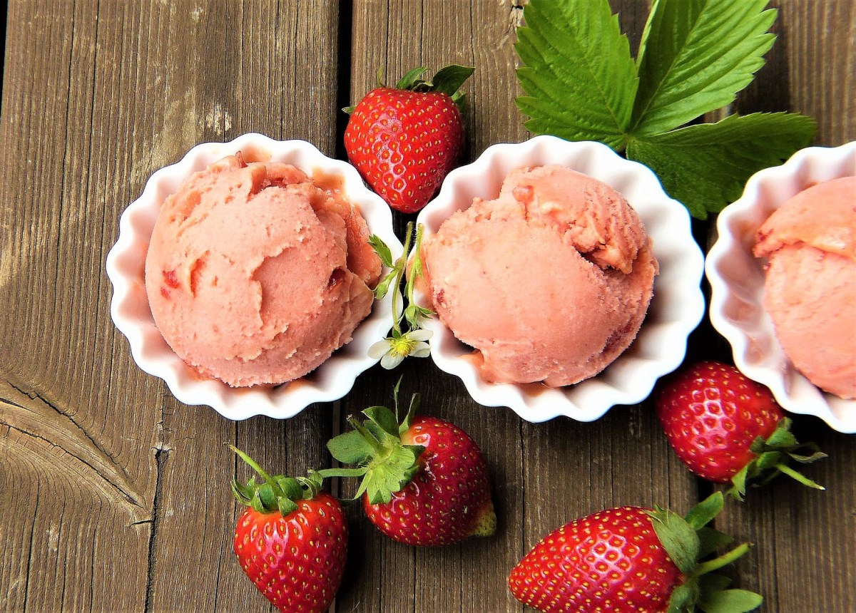 “Sweet and Healthy Delights: Exploring the Best Ice Cream Alternatives for Guilt-Free Indulgence”