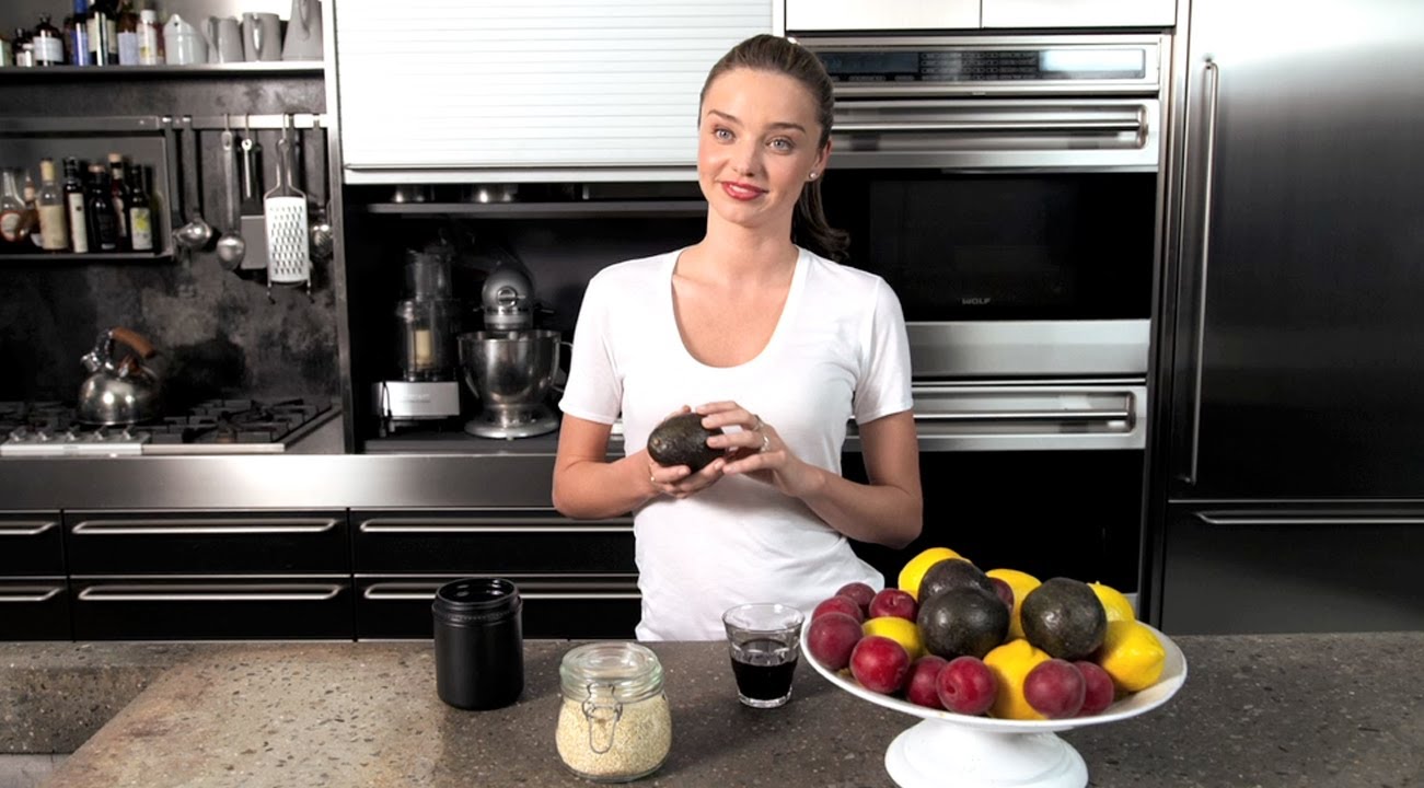 Miranda Kerr: The Model of Healthy Eating and Wellness