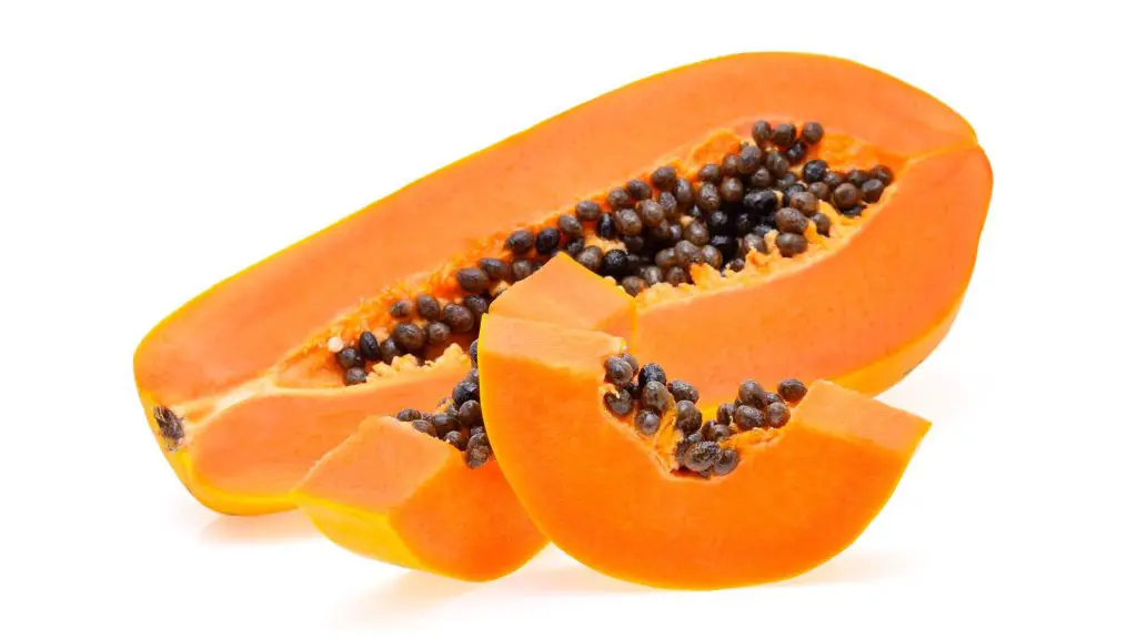 “Papaya: The Tropical Superfruit for a Healthy Heart”