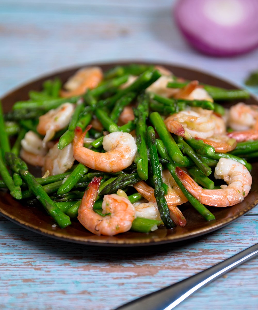 Delicious and Nutritious: Asparagus and Shrimp Stir-Fry – A Flavorful Powerhouse of Nutrition!