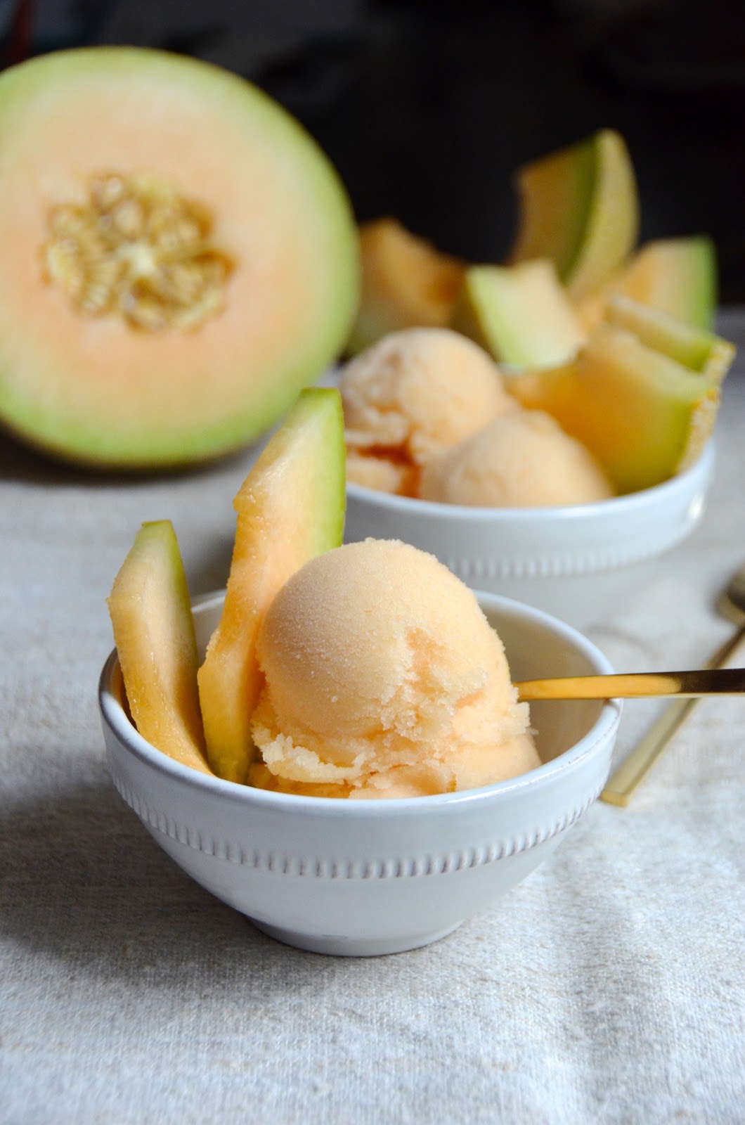 “Sweet and Juicy: Creative Cantaloupe Desserts to Beat the Summer Heat!”