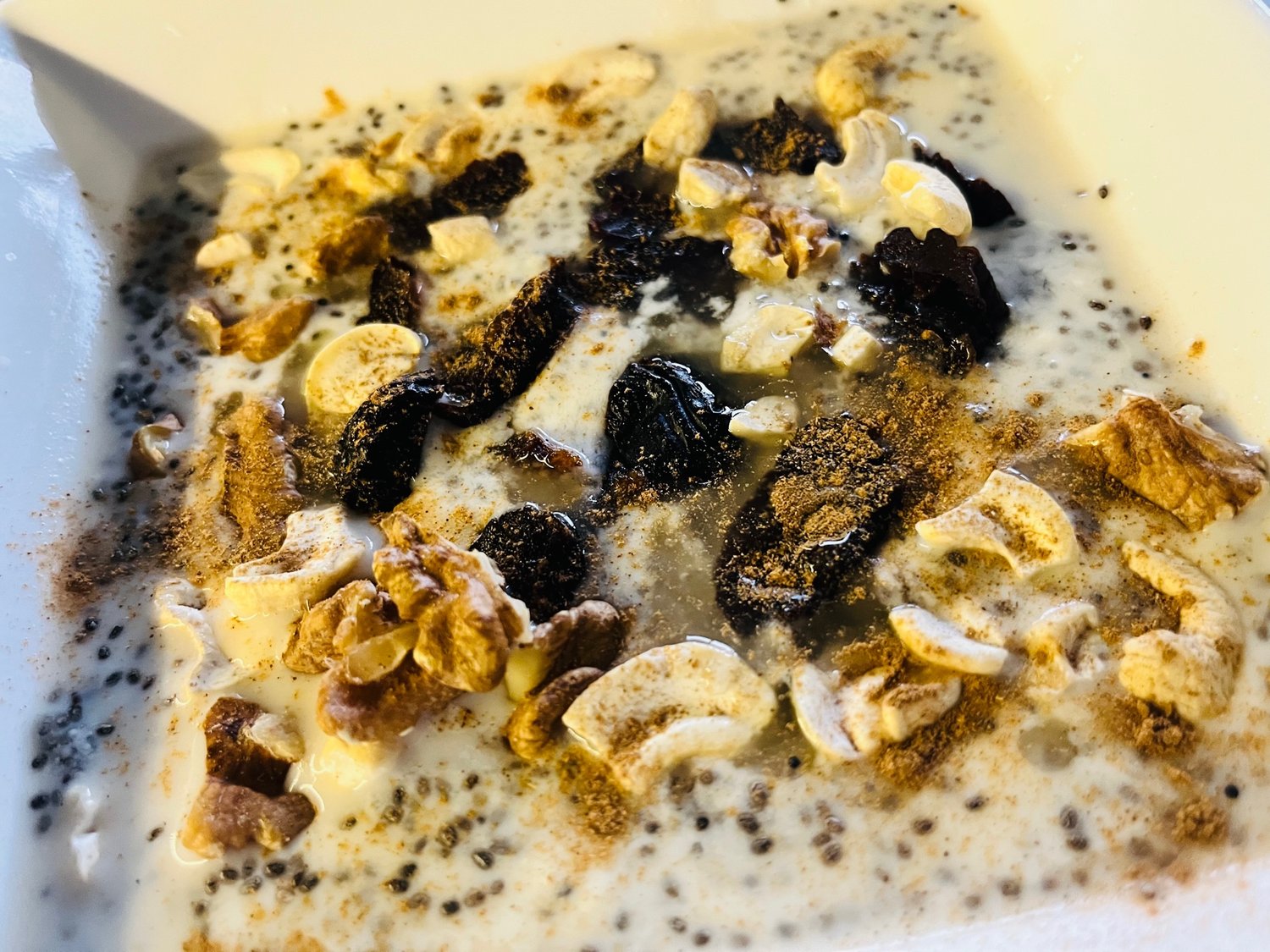 Start Your Day Right with Delicious and Nutritious Chia Seed Porridge!