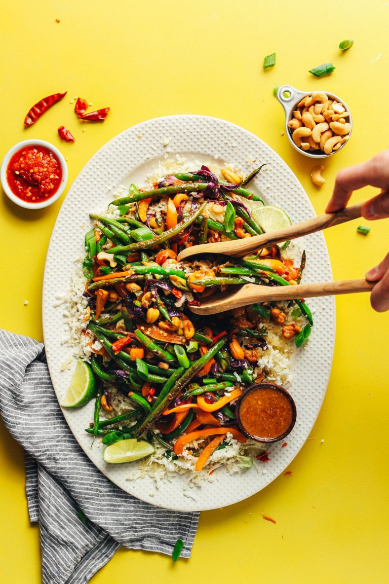 Chrissy Teigen’s Tasty Cauliflower Rice Stir-Fry: A Healthy Twist on a Classic Dish