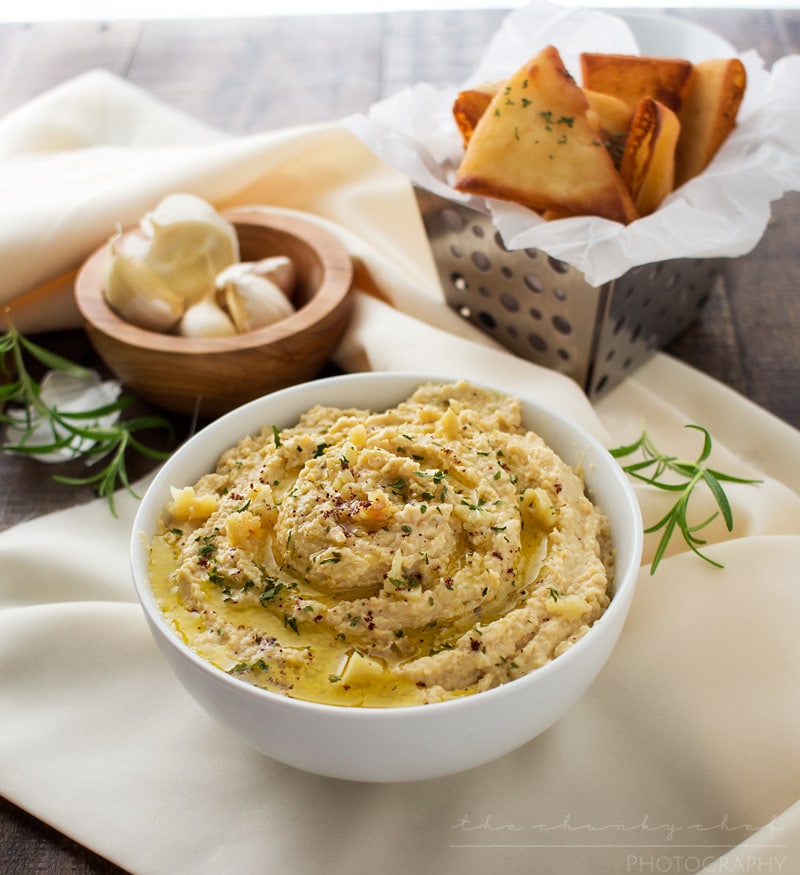 “Roasted Garlic Hummus: The Flavorful and Nutritious Dip You Need to Try!”