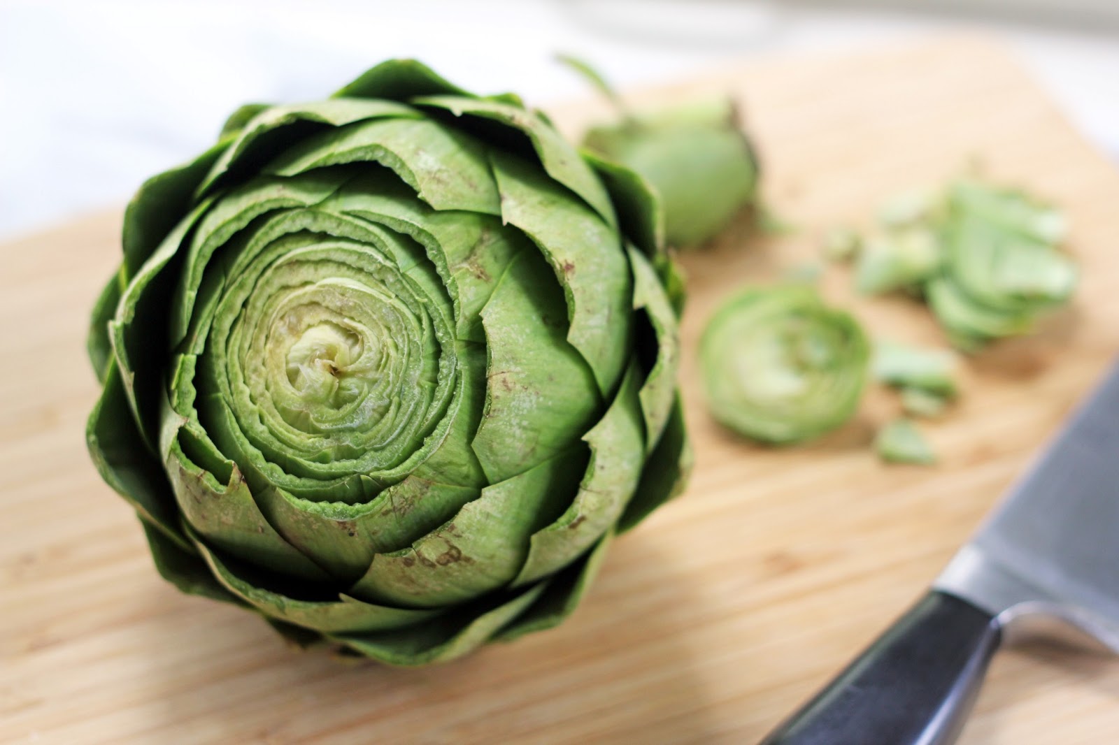 “Supercharge Your Health with Artichokes and Avocados: The Delicious Duo for a Nutrient-Packed Diet!”