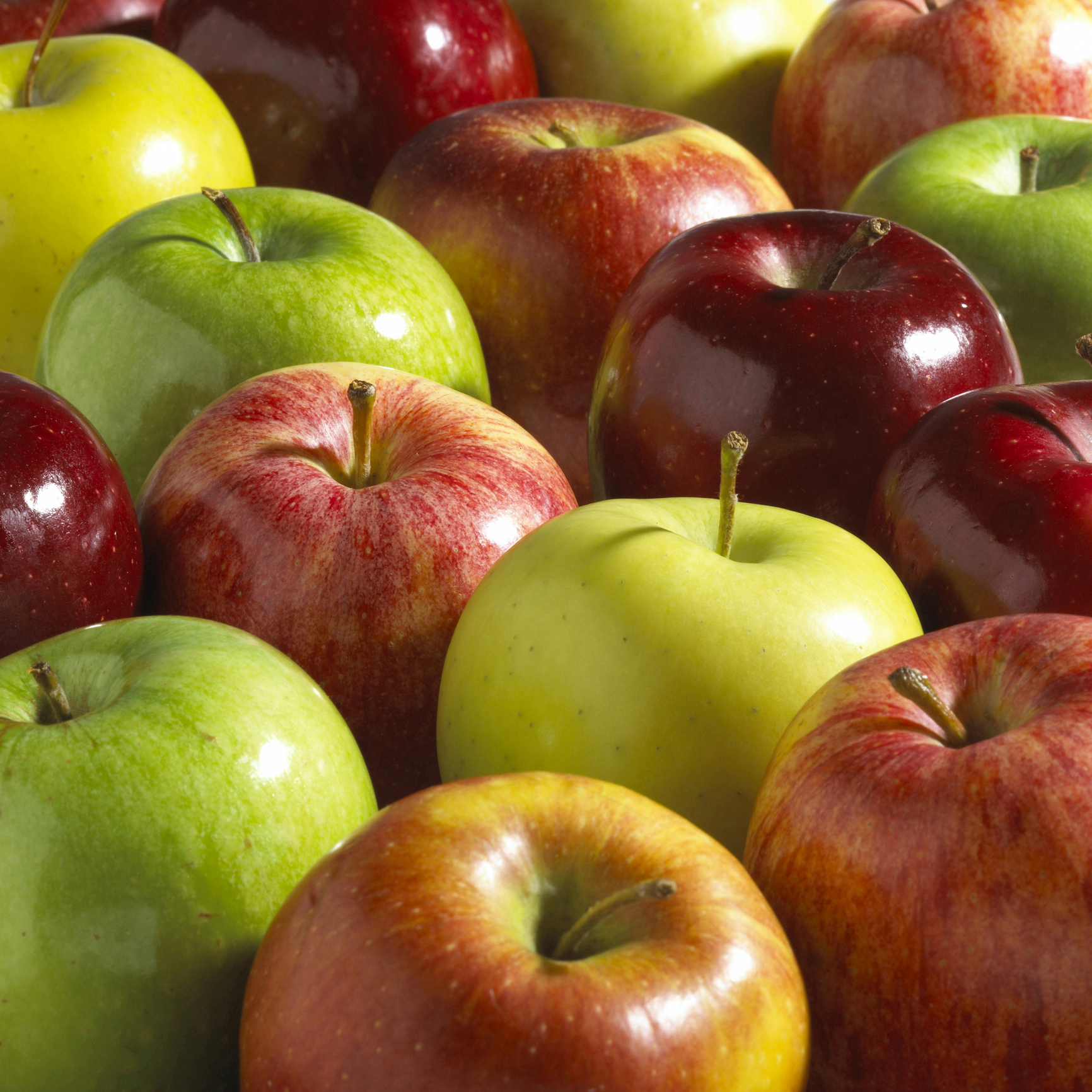 “An Apple a Day: Versatile Uses and Health Benefits of this Superfruit”