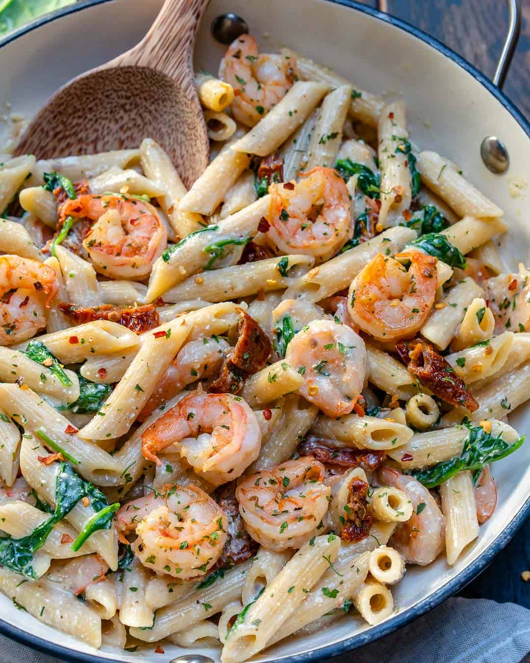 Delicious and Nutritious: Seafood Pasta Dishes for a Flavorful Feast