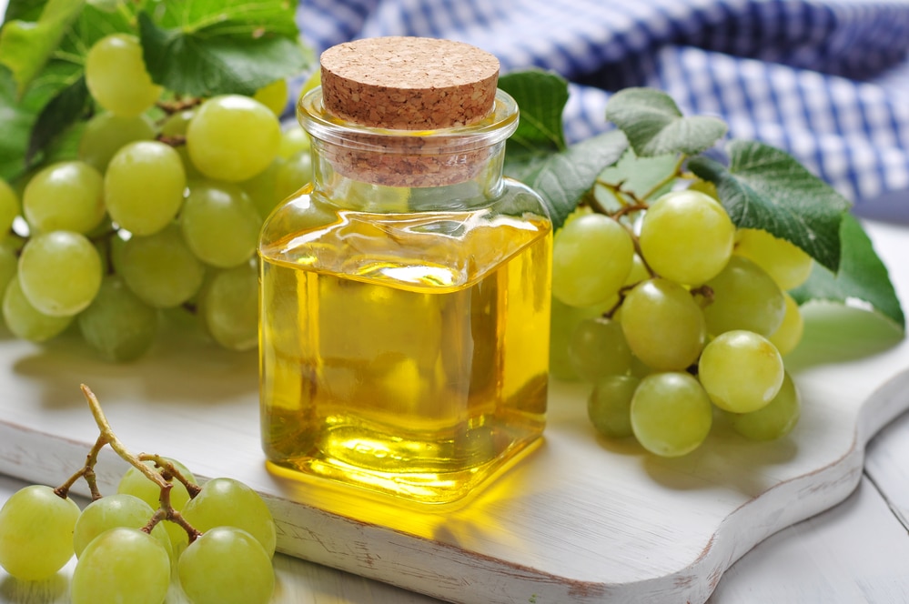 Unveiling the Wonders of Grapeseed Oil: A Kitchen Essential with Endless Benefits