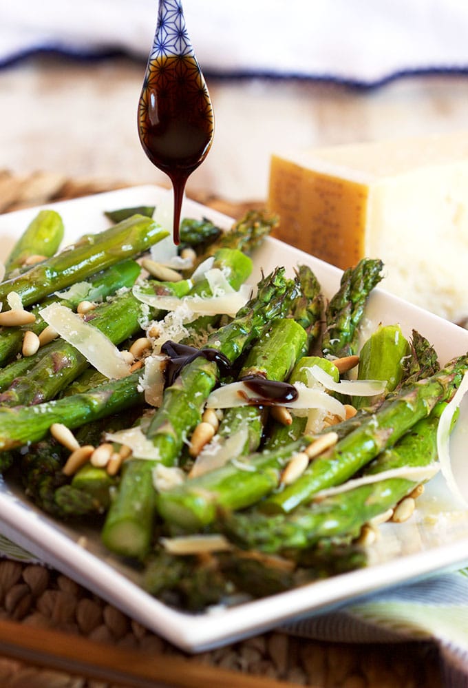 Elevate Your Asparagus: Balsamic Glazed Recipe Delights Taste Buds