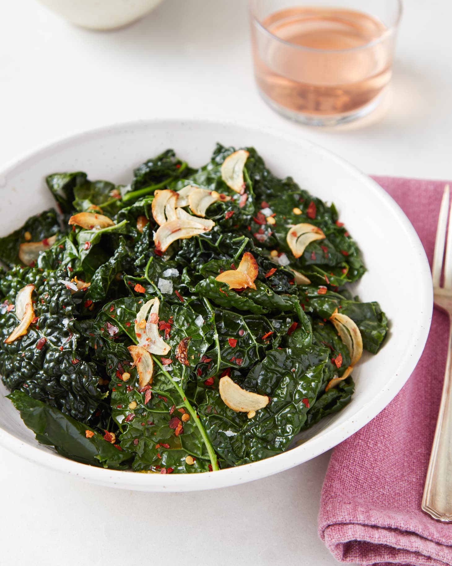 Embrace the Green Queen: Delicious Ways to Enjoy Kale in Your Meals