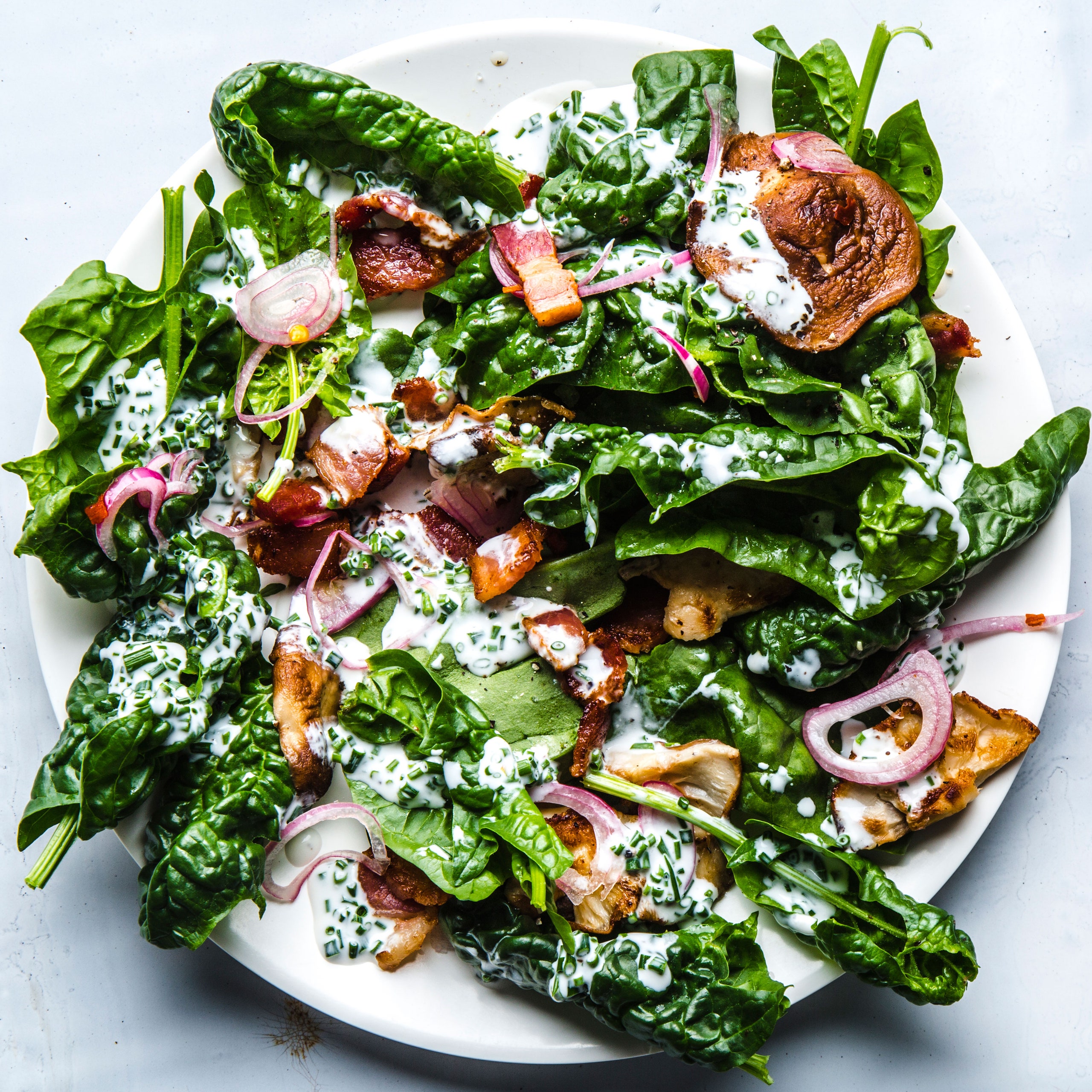 Vibrant Spinach and Strawberry Salad: A Nutrient-Packed Delight