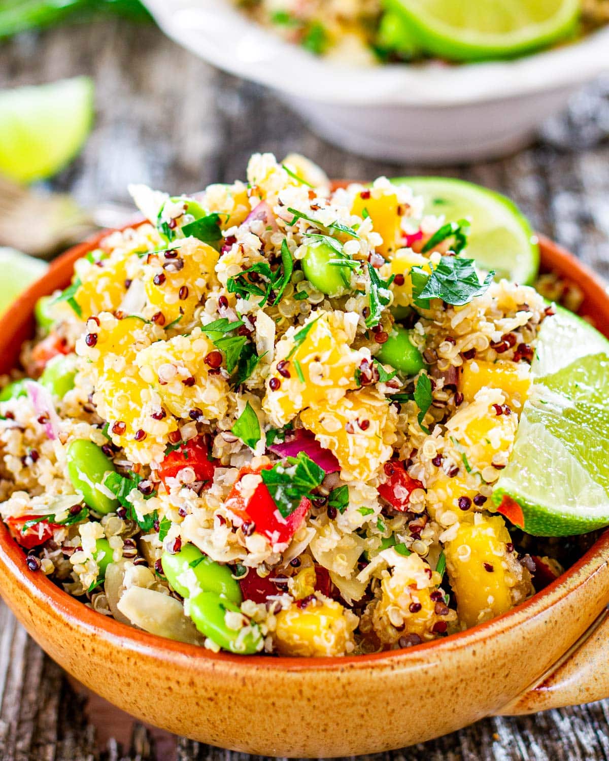 “Quinoa: From Salads to Desserts, the Versatile Superfood Taking Over Kitchens Everywhere!”